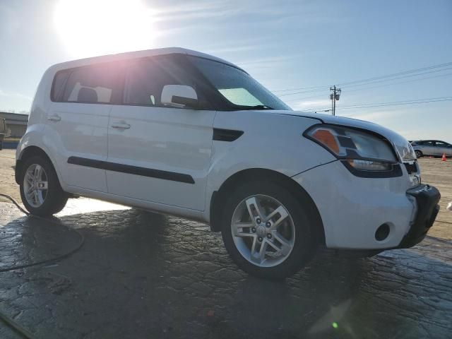 2011 KIA Soul +