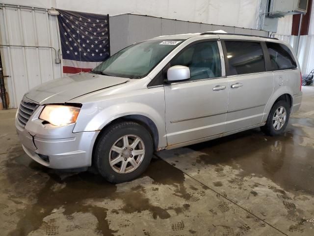 2010 Chrysler Town & Country Touring