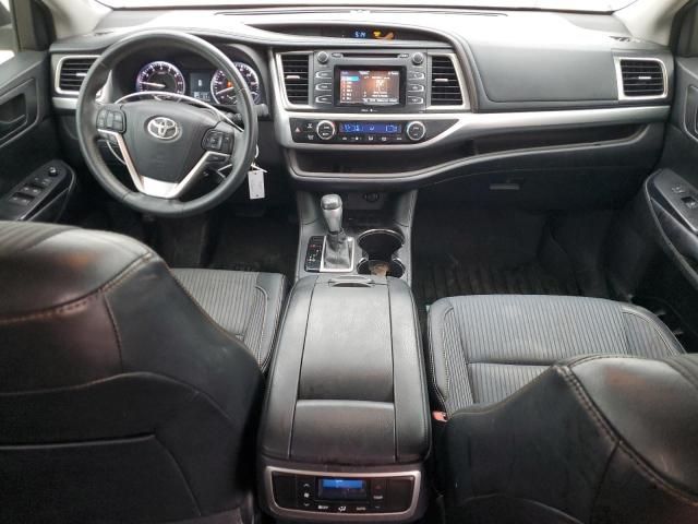 2015 Toyota Highlander LE