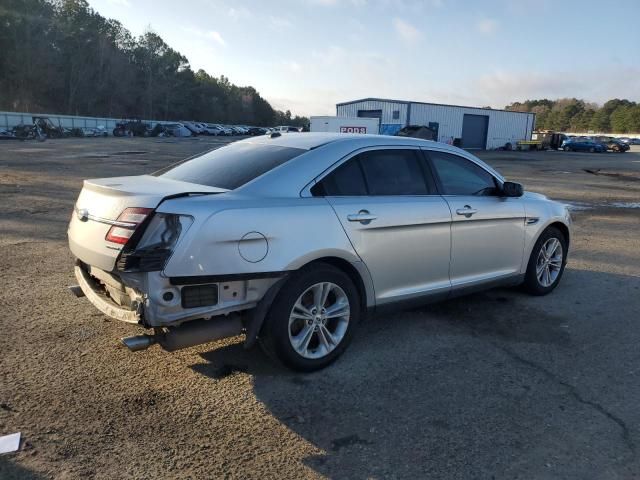 2016 Ford Taurus SE