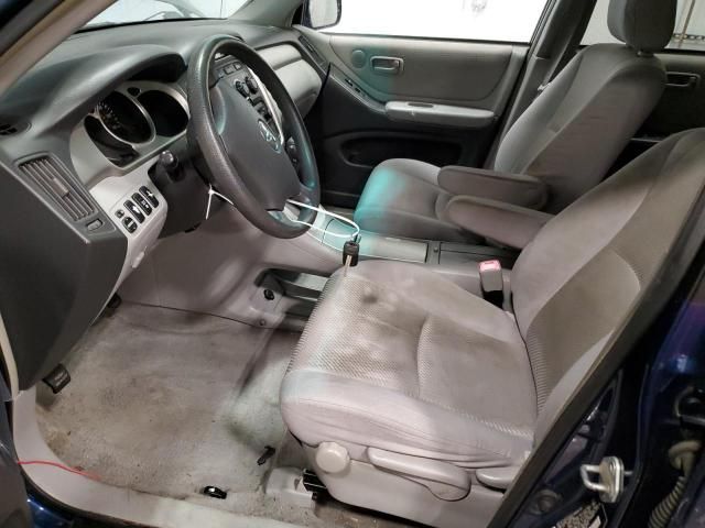 2004 Toyota Highlander Base