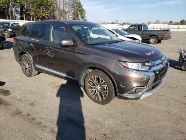 2016 Mitsubishi Outlander SE