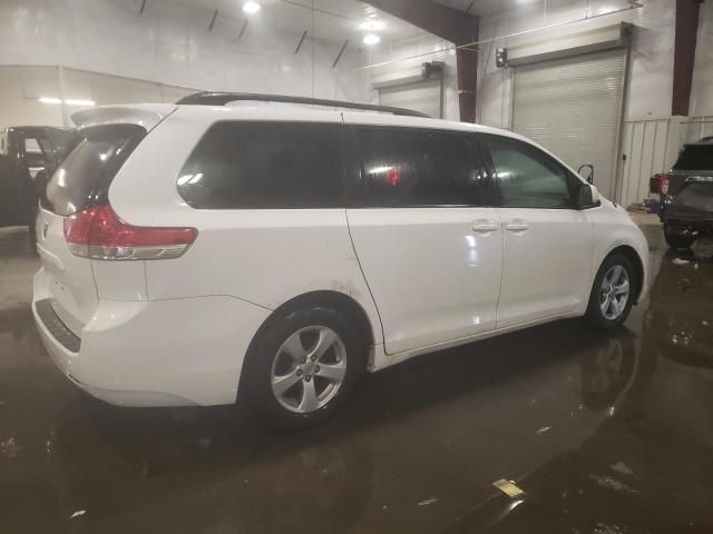 2011 Toyota Sienna LE