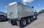 2005 Kenworth Construction T800