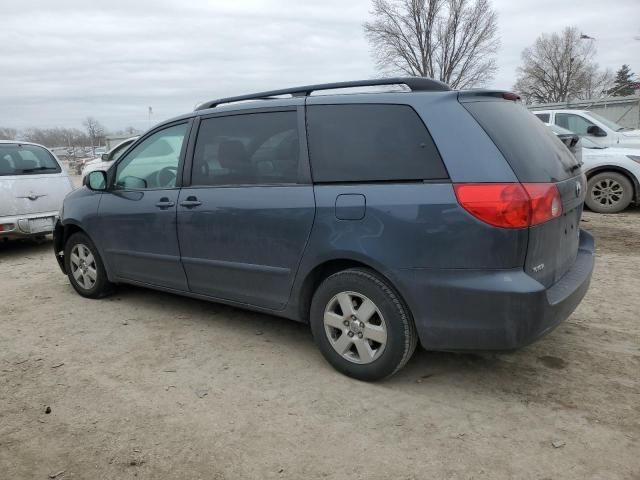 2010 Toyota Sienna CE