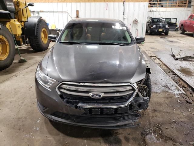 2015 Ford Taurus SE