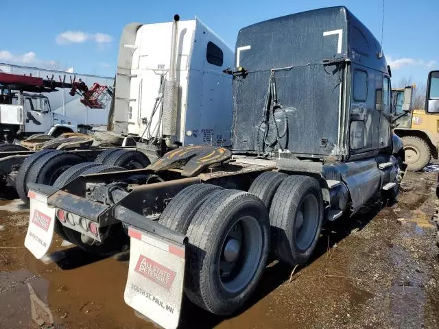 2005 Kenworth T2000 Semi Truck