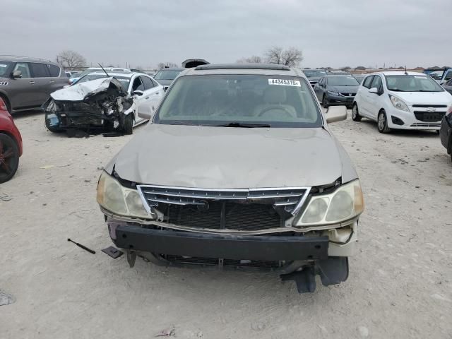 2004 Toyota Avalon XL