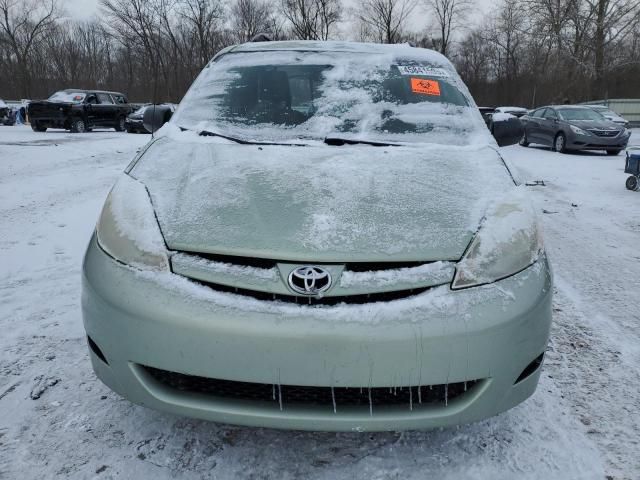 2009 Toyota Sienna CE