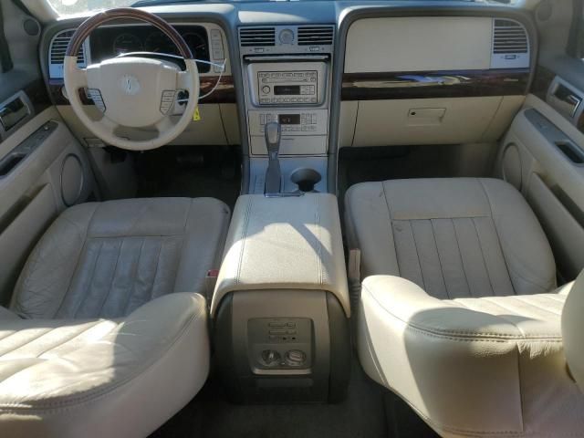 2004 Lincoln Navigator