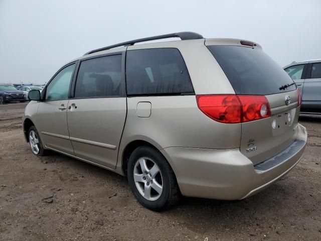 2009 Toyota Sienna CE