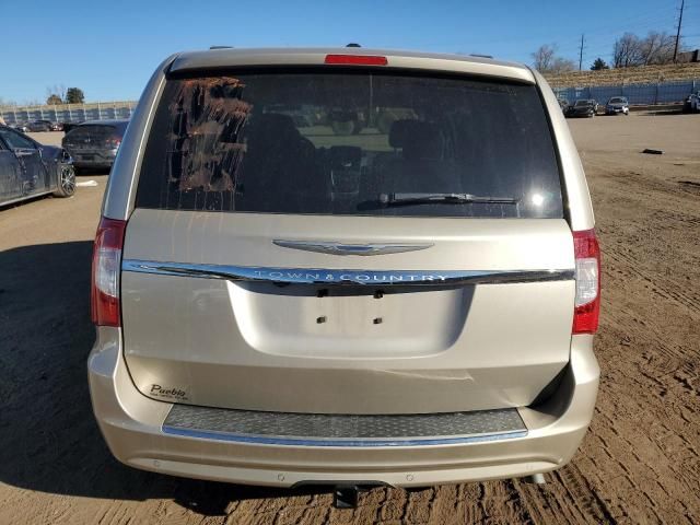 2015 Chrysler Town & Country Touring L