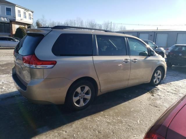 2012 Toyota Sienna LE