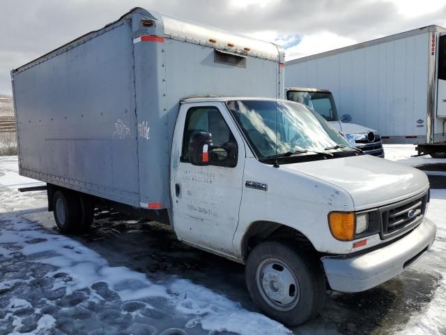 2006 Ford Econoline E350 Super Duty Cutaway Van