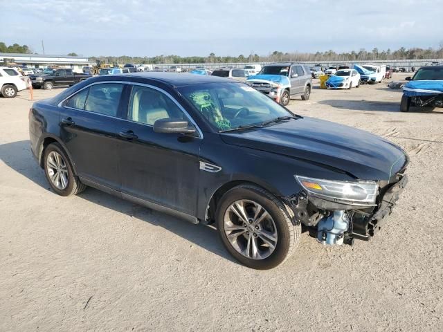 2016 Ford Taurus SE