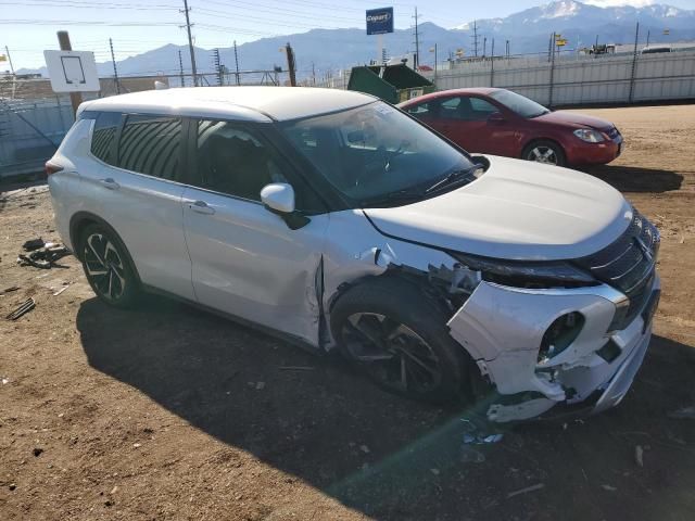 2022 Mitsubishi Outlander SE