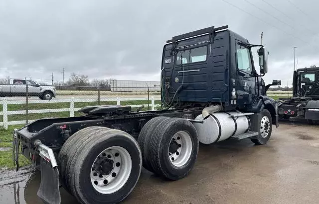 2008 Volvo VN VNL