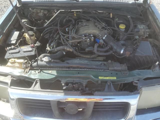 2000 Nissan Frontier Crew Cab XE