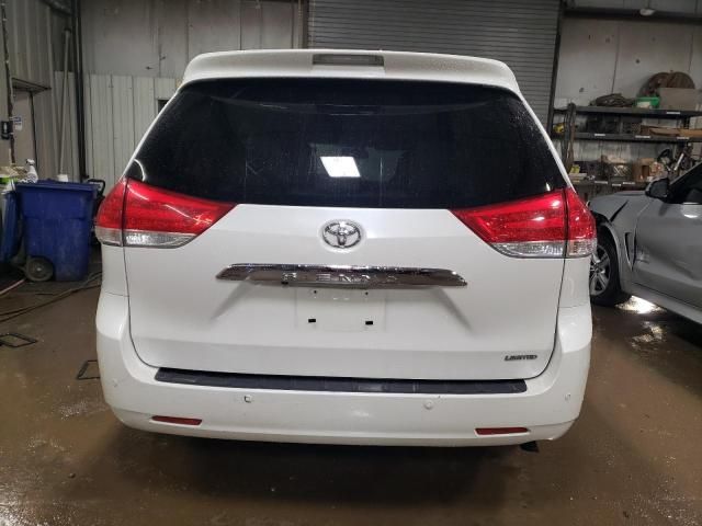 2013 Toyota Sienna XLE