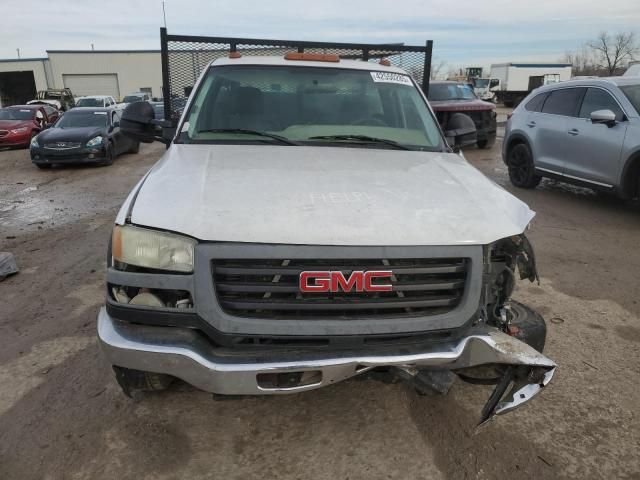 2004 GMC New Sierra C3500