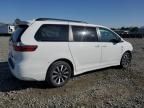 2018 Toyota Sienna LE