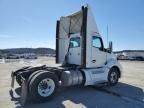 2014 Kenworth T680 Semi Truck