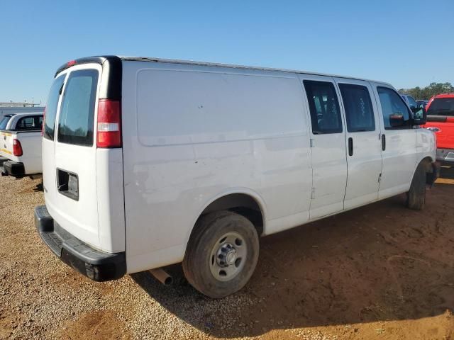 2017 Chevrolet Express G2500