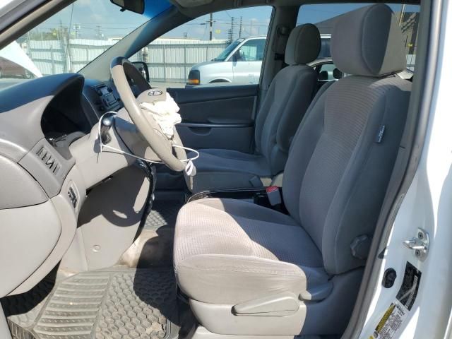 2006 Toyota Sienna CE