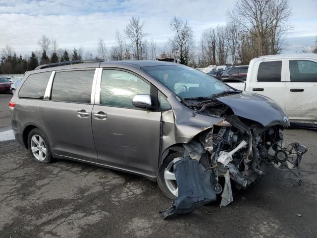 2012 Toyota Sienna LE