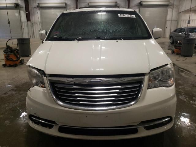 2013 Chrysler Town & Country Touring