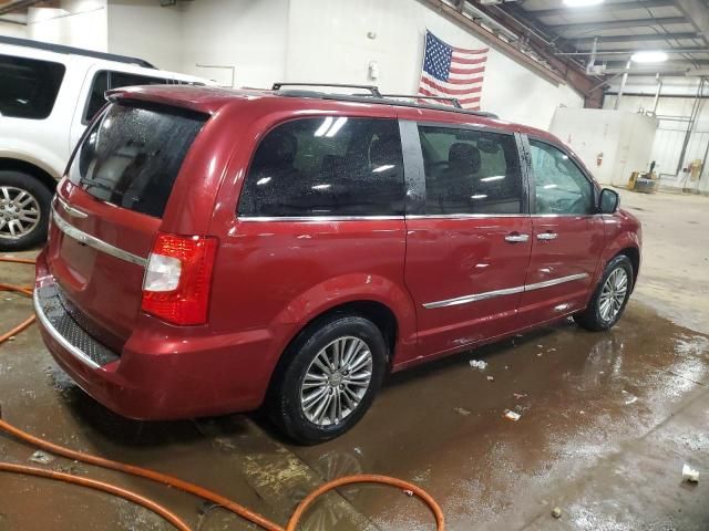 2014 Chrysler Town & Country Touring L