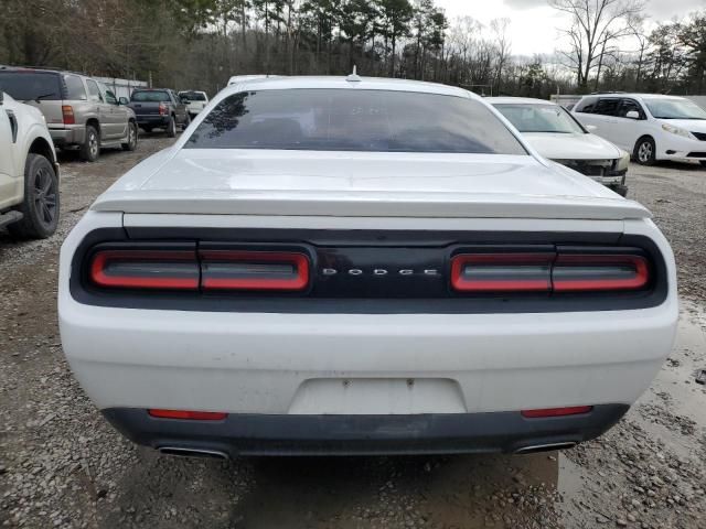 2015 Dodge Challenger SXT