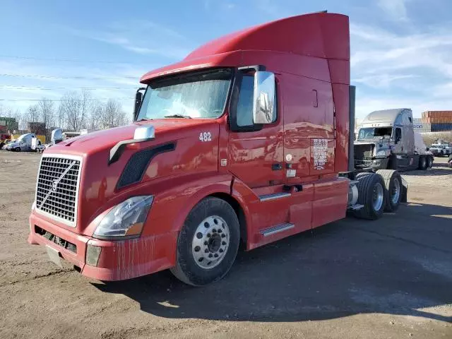 2015 Volvo VN Semi Truck