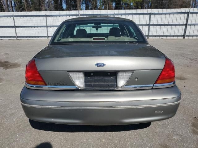 2003 Ford Crown Victoria LX