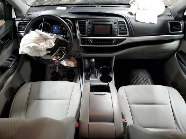 2016 Toyota Highlander LE