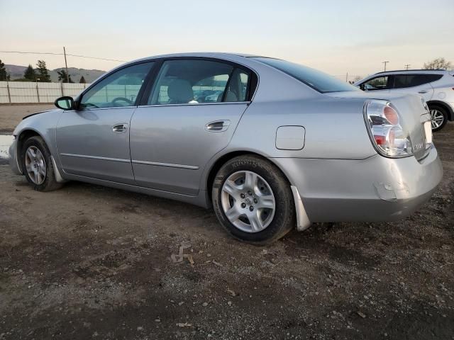 2002 Nissan Altima Base