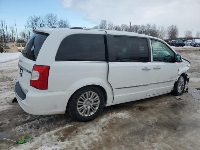 2016 Chrysler Town & Country Limited