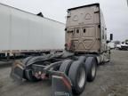 2013 Freightliner Cascadia 125