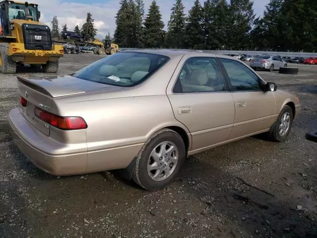 1999 Toyota Camry LE