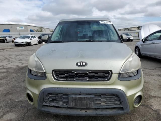 2013 KIA Soul +