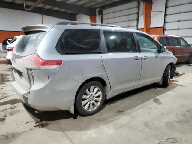 2013 Toyota Sienna XLE