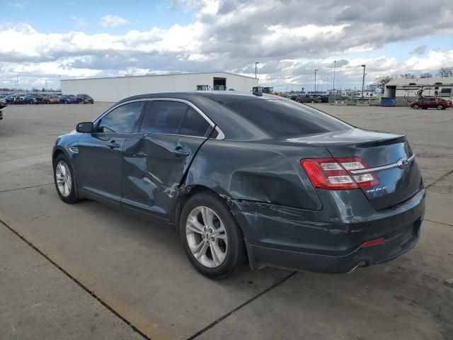 2016 Ford Taurus SE