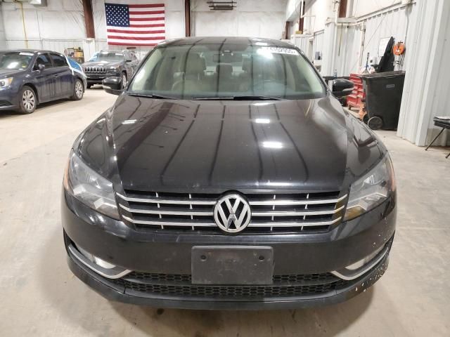 2014 Volkswagen Passat SEL