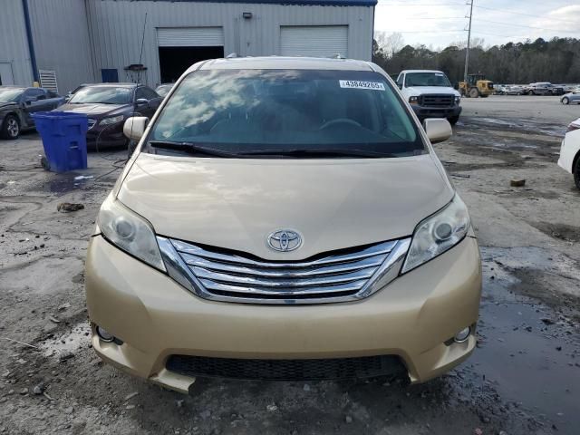 2014 Toyota Sienna XLE