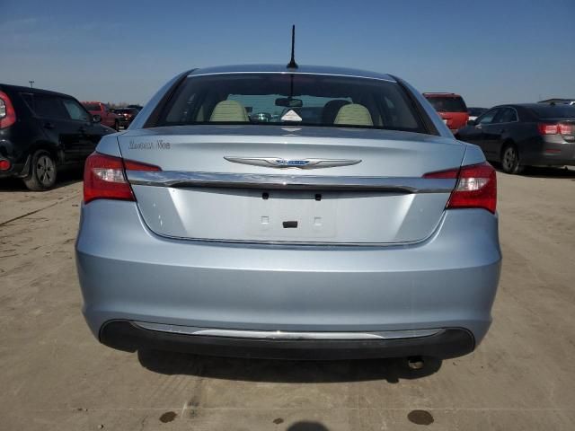 2013 Chrysler 200 Touring