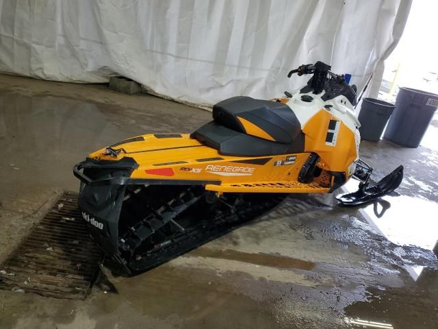 2017 Skidoo 2017 Skidoo Renegade