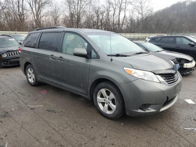 2014 Toyota Sienna LE