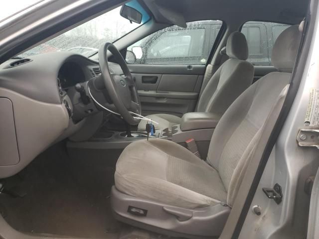 2005 Ford Taurus SE