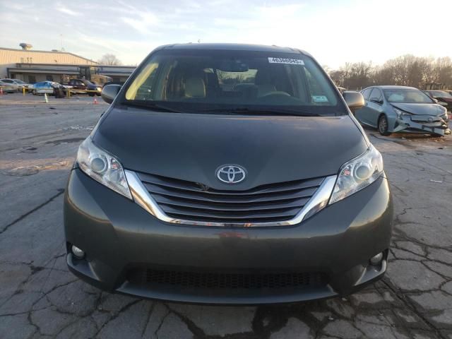 2013 Toyota Sienna XLE