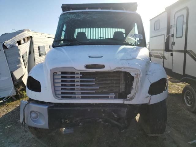 2003 Freightliner Business Class M2 106 Rollback Truck